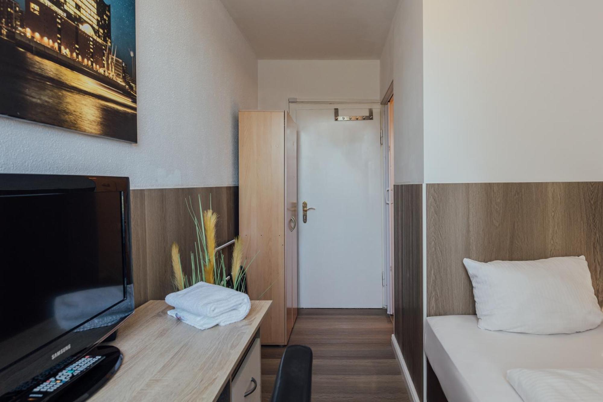Hotel Hanseat Hamburg Kültér fotó
